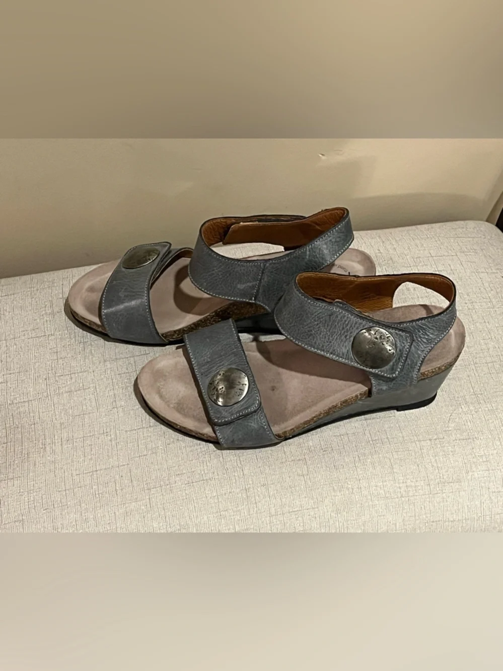 Taos Footwear taos carousel